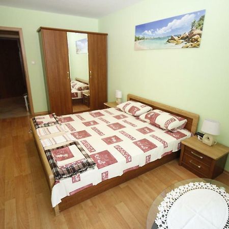 Apartment Rosi Pomorie Exterior photo