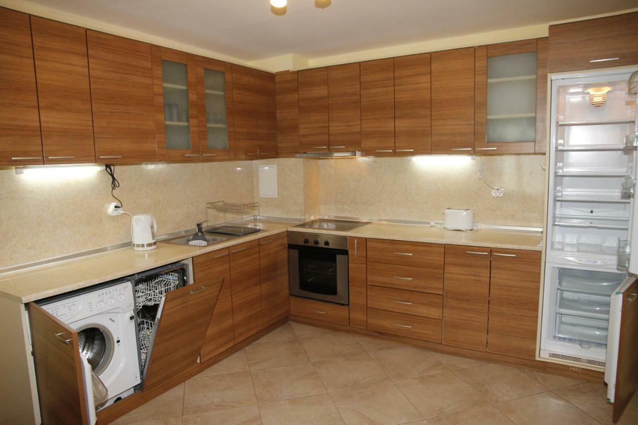 Apartment Rosi Pomorie Exterior photo