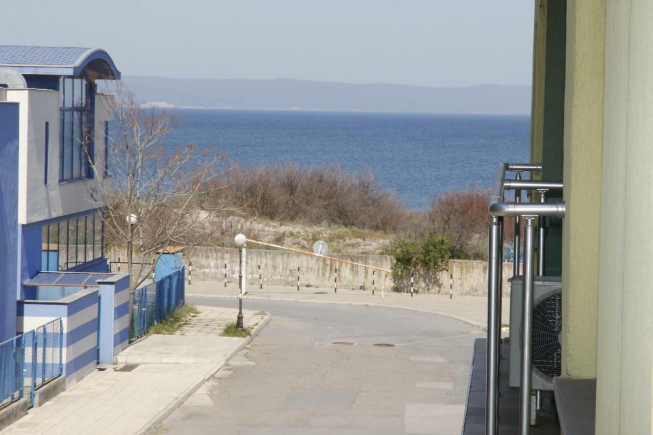 Apartment Rosi Pomorie Exterior photo