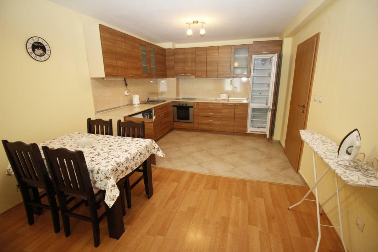 Apartment Rosi Pomorie Exterior photo